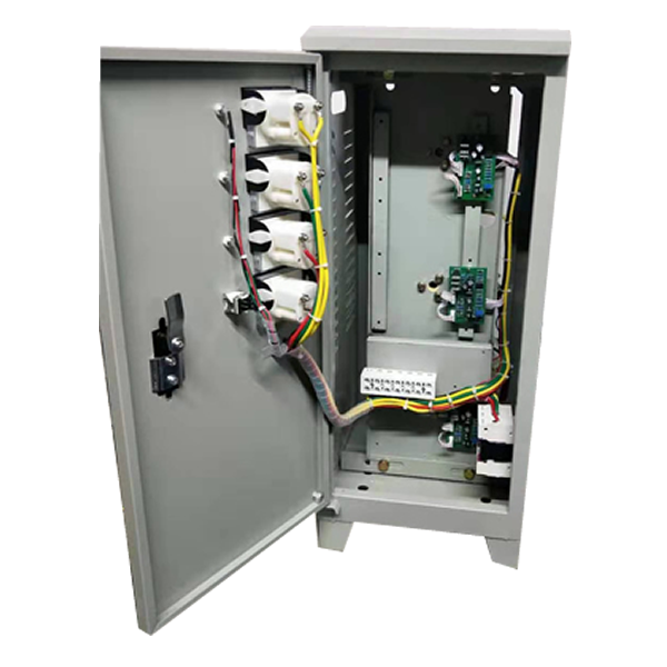 SVC – 3 – 6KVA Сервостабилизатор напряжения с трехфазным переменным током